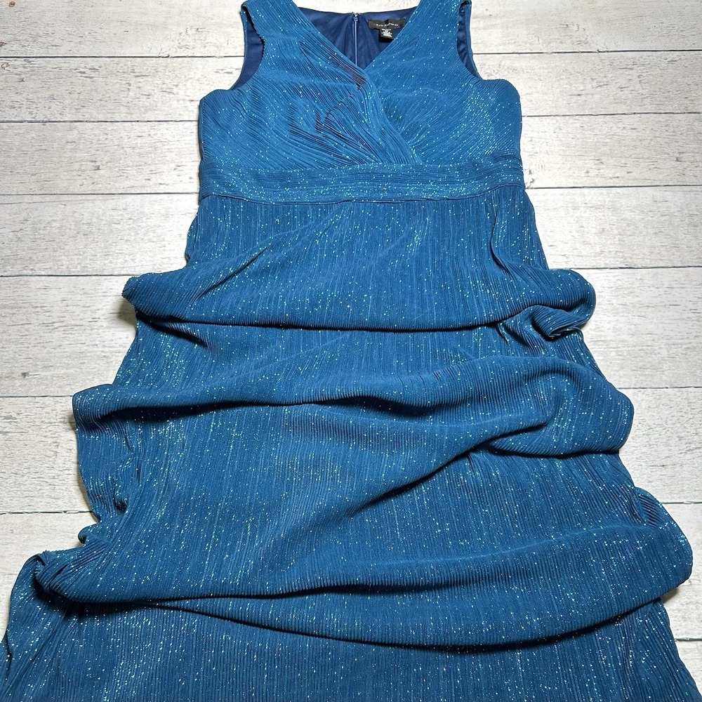 R&M Richard's Women's Turquoise Glitter Sleeveless Zip Up Back. Size 16.